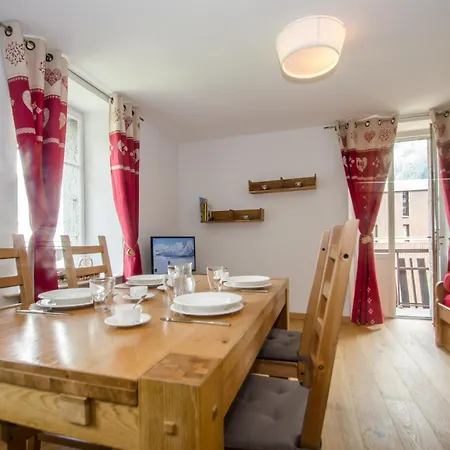: Bel 4 Pers, 2 Ch, Wifi, Parking, Animaux Acceptes - Fr-1-343-257 * Chamonix