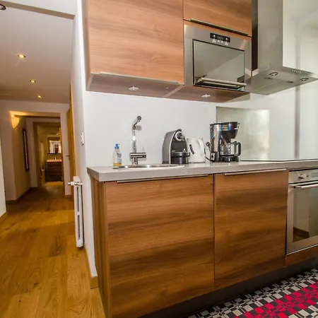Apartment : Bel 4 Pers, 2 Ch, Wifi, Parking, Animaux Acceptes - Fr-1-343-257 *